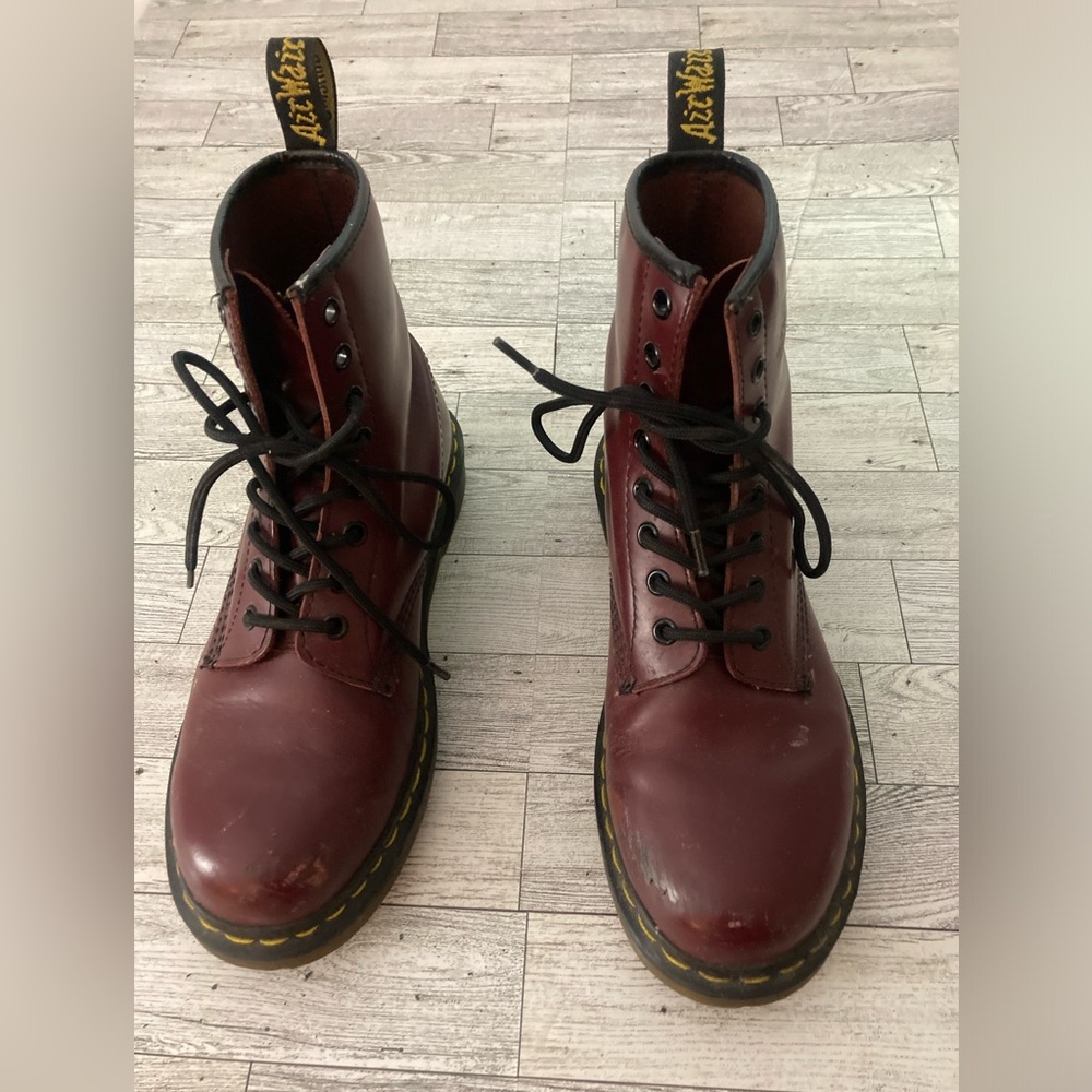 Dr marten’s maroon combat boots